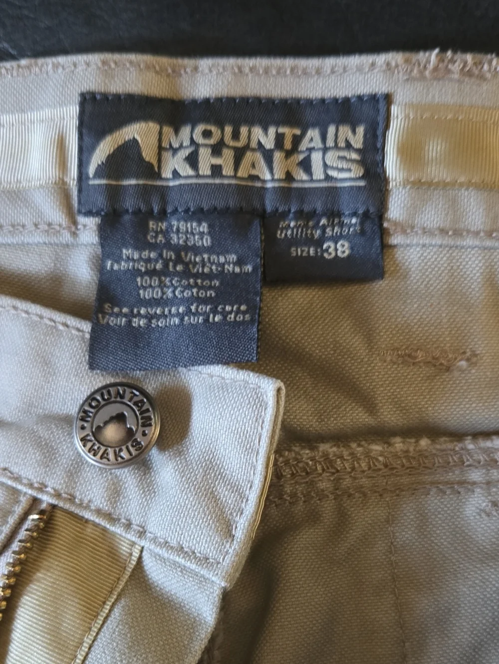 Mountain Khkais Men's shorts